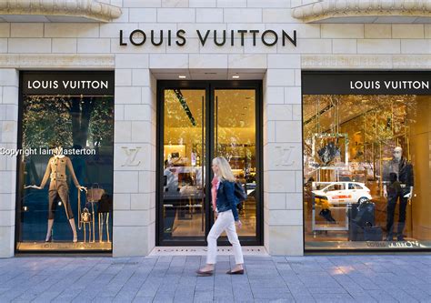 louis vuitton deutschland online shop|louis vuitton headquarter germany.